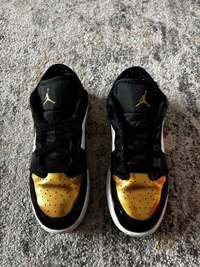 Jordan 1 low GS